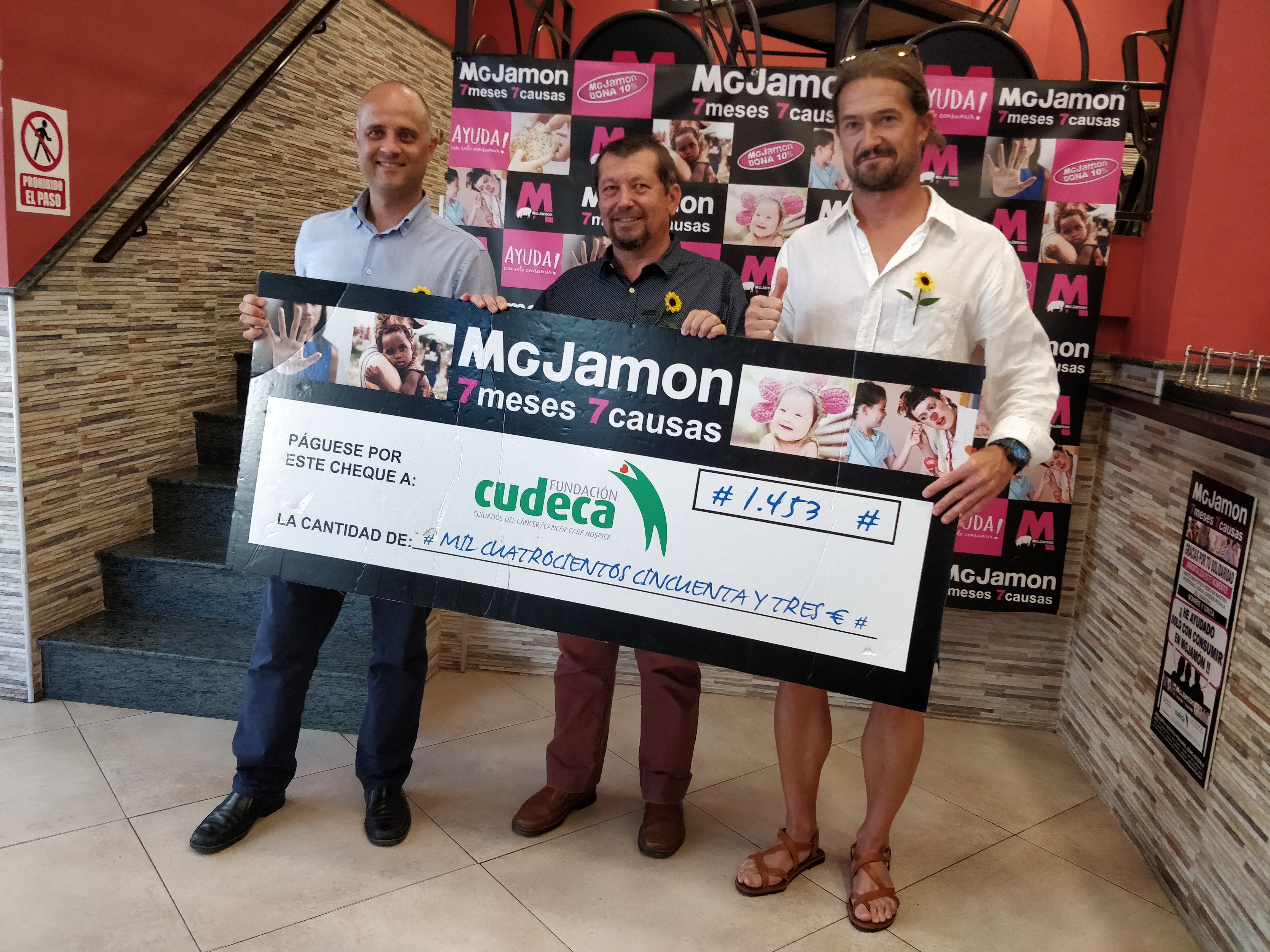 MG Jamón en apoyo a CUDECA junto al Ayuntamiento de Torremolinos