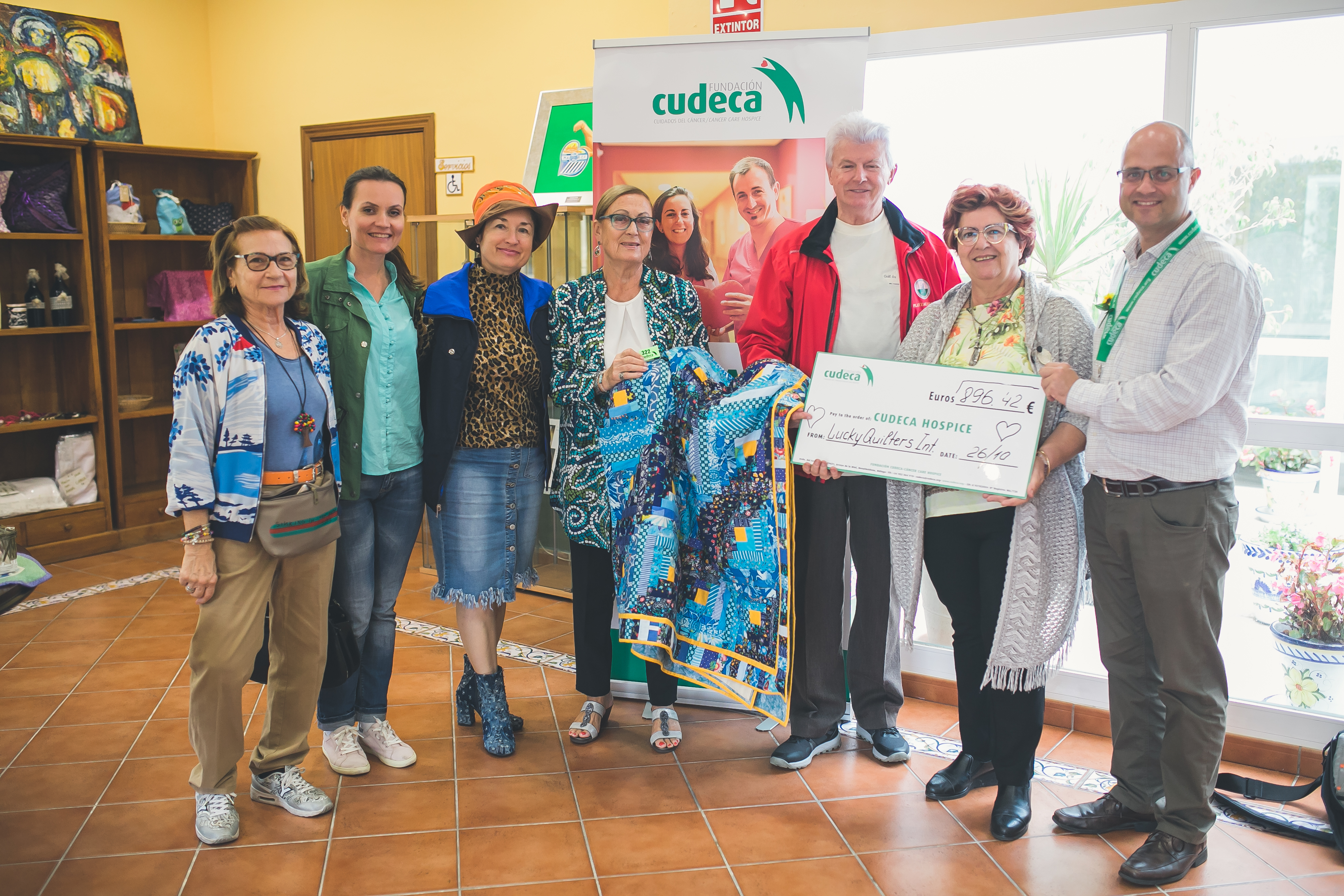 Lucky Quilters International con CUDECA