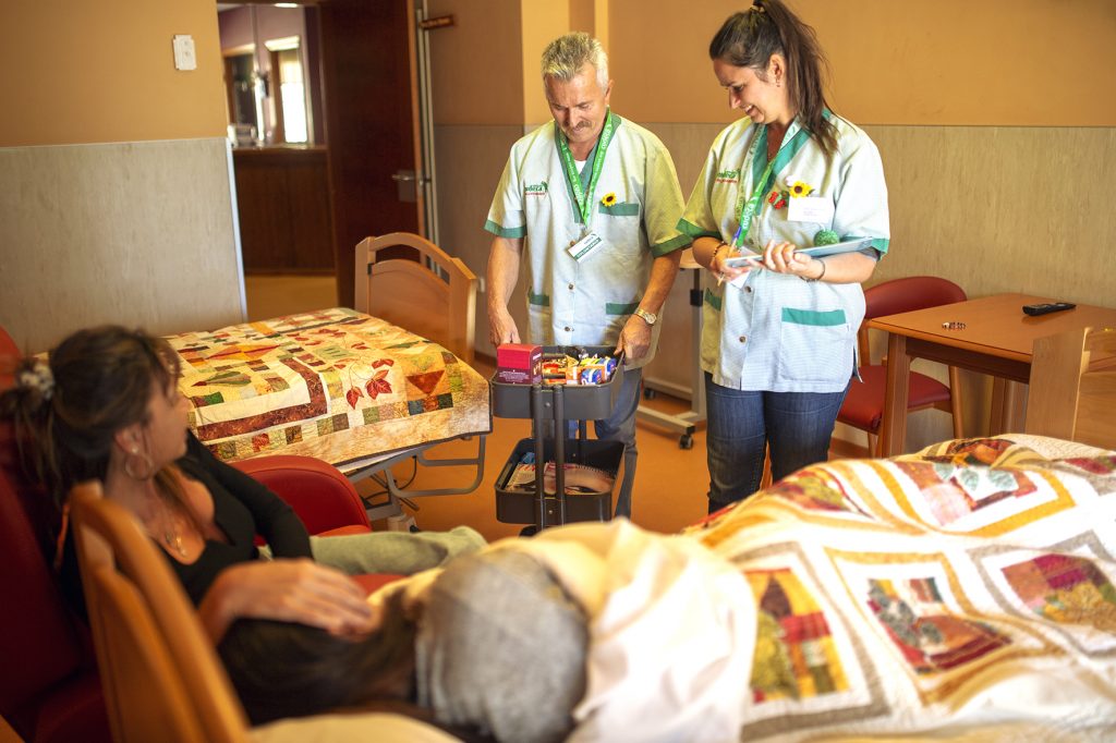 ASISTENCIAL 2 Unidad Hospitalización Voluntarios