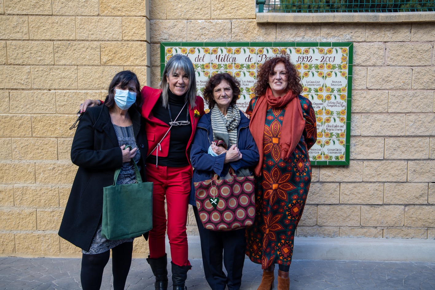 Bolsos Solidarios de las hermanas Romero Conejo