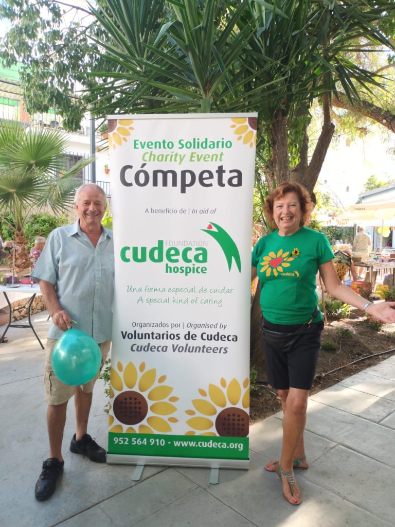 Cindy Jones with Cudeca roll up