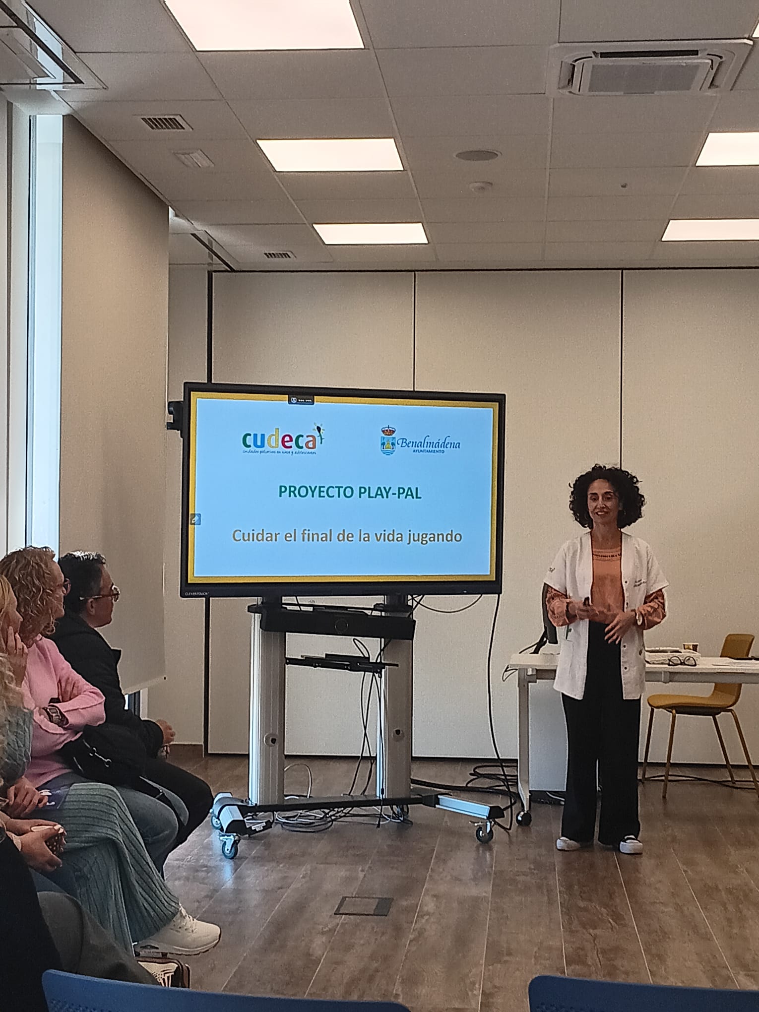 Play-Pal: Cuidar el final de la vida jugando