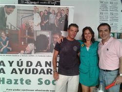 ¡Las Cofradías Fusionadas solidarias con Cudeca en la Feria de Málaga!