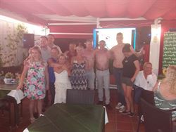 Karaoke en el California Bar