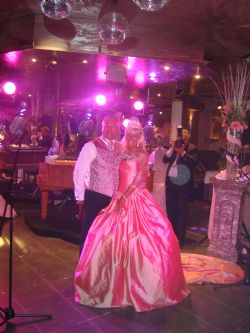 10 Aniversario de bodas en ayuda a Cudeca