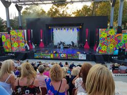 MusicStory rocks the Auditorium  with the Cudeca Goldies