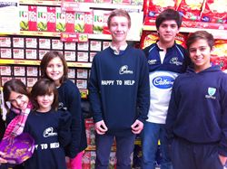 Marbella Rugby Club Bag Packers help Cudeca Hospice this Christmas