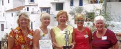 Cómpeta awards Cudeca Hospice for its charity work