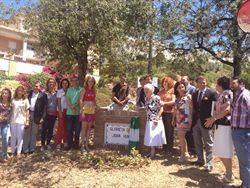 Acto Oficial de la Glorieta en honor a Joan Hunt