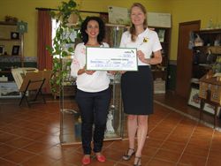 Helle Hollis helps Cudeca Hospice