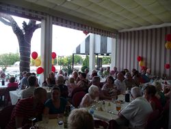 El restaurante Hong Kong del Jardín Botánico en Mijas Costa celebra su X Aniversario por Cudeca