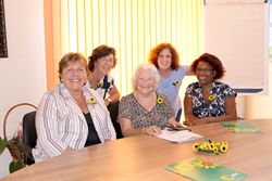 Visita del Consulado Británico a la Fundación Cudeca