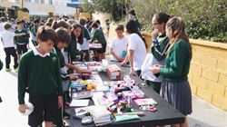 Mercadillo (Street Market) del Colegio Maravillas por Cudeca